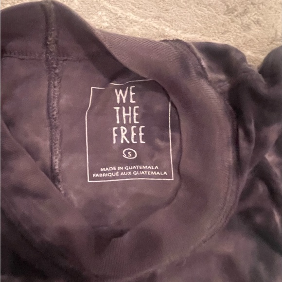 We The Free Top Size Small - Picture 2 of 4